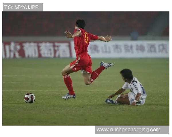 亲临现场见证球星风采感受足球激情与梦想的震撼魅力 亲临现场见证球星风采感受足球激情与梦想的震撼魅力