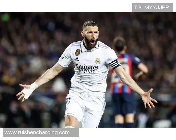 皇马球星足球鞋性能评测与推荐分析,助你提升场上表现 皇马球星足球鞋性能评测与推荐分析,助你提升场上表现