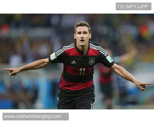 德国足球巨星盘点:排名前十的传奇球员和他们的辉煌成就 德国足球巨星盘点:排名前十的传奇球员和他们的辉煌成就